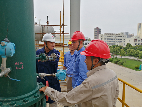 5月28日渭南市應(yīng)急管理局安全執(zhí)法檢查紀實1.jpg